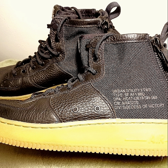 Nike SF AF1 Urban Utility Black Gum Size 7Y (or size 8.5 Women) - Picture 3 of 7